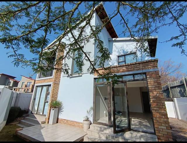2 BEDROOM CLUSTER FOR SALE IN FOURWAYS
